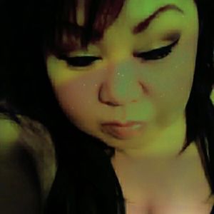 Meet your Posher, Reynita